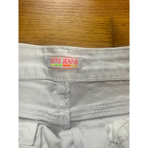 Elite Jeans White Distressed‎ Denim Shorts Women's Size 7/8 Rolled Cuff - Picture 3 of 7